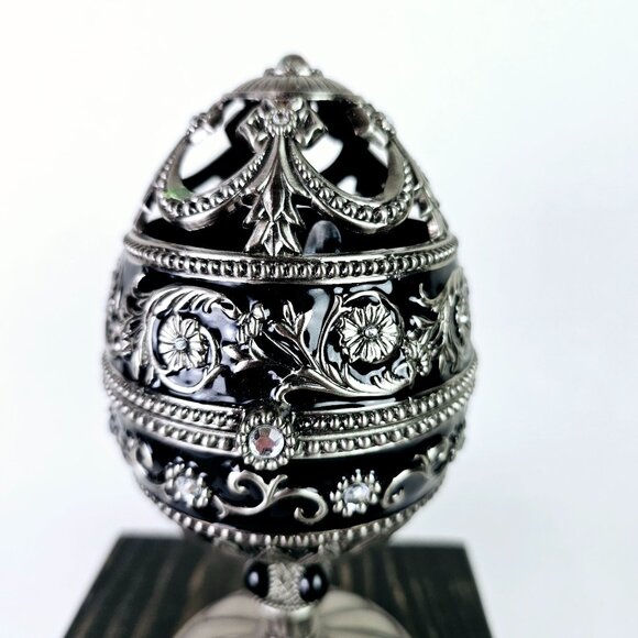 Jane Seymour Musical Egg Box "Swan Lake" St. Catherine's Court, EC, No Box - Picture 3 of 8